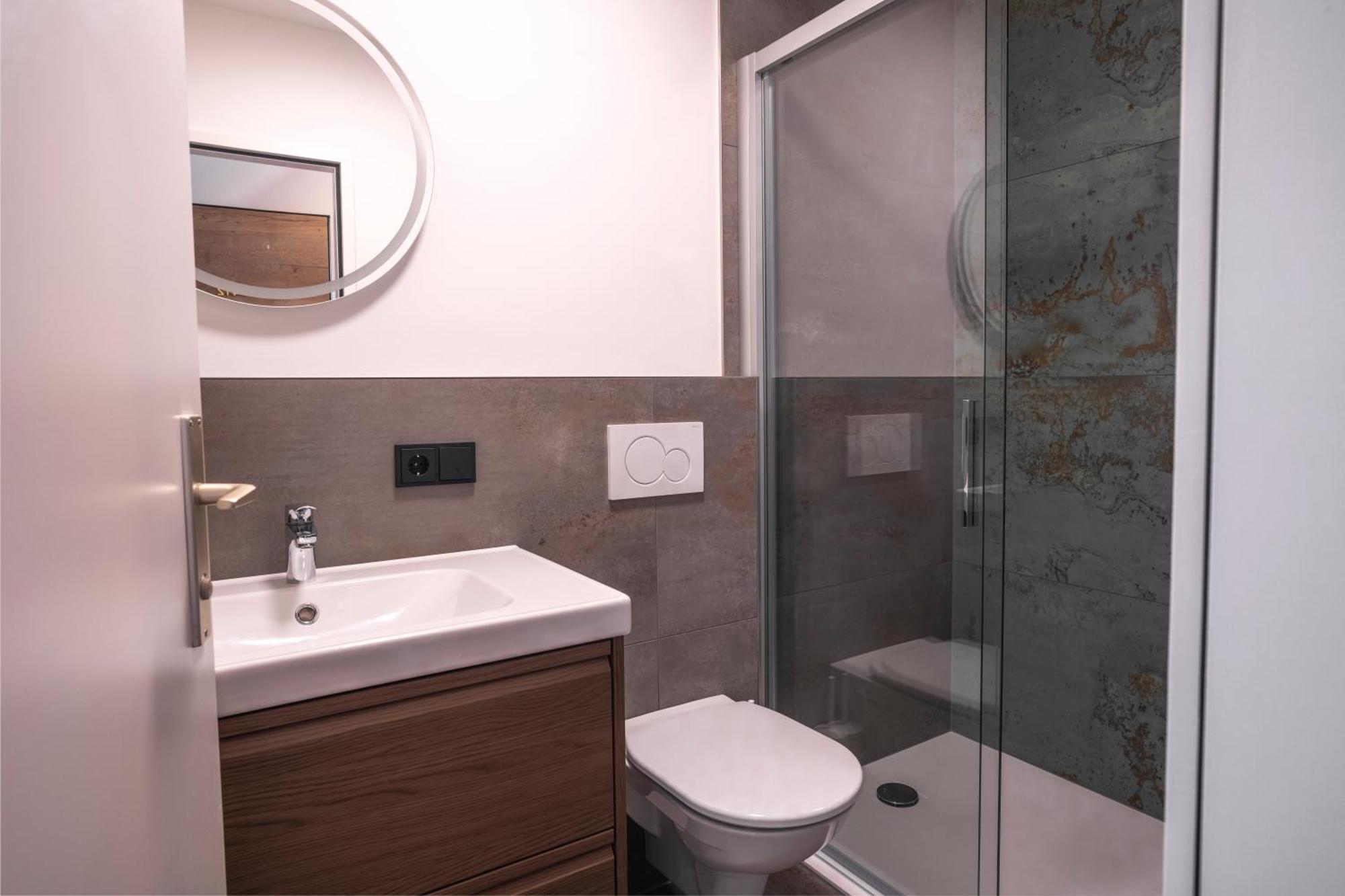 Suite Apartment Modern Getaway - Neu Renoviert - Strobl Am Wolfgangsee Esterno foto