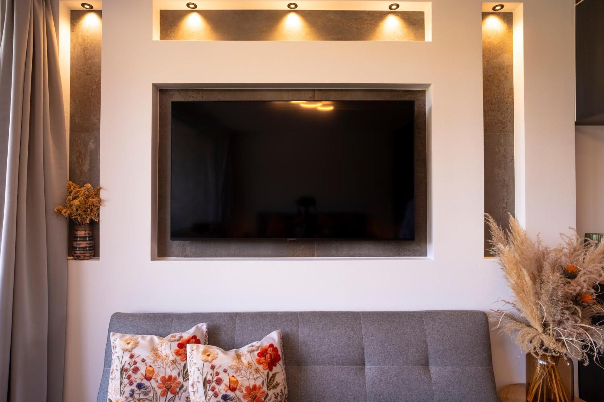 Suite Apartment Modern Getaway - Neu Renoviert - Strobl Am Wolfgangsee Esterno foto